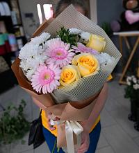 Букет цветов из:  Герберы, Розы и Хризантемы в Светлом Ставропольского края